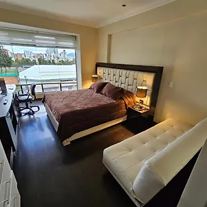 De Lujo En Excelente Sector, Netflix, Apartamento Quito