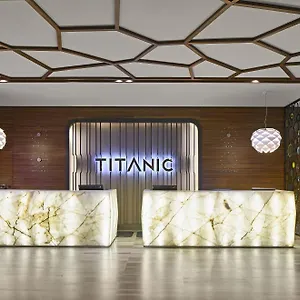 Titanic Chaussee 4*, ברלין גרמניה